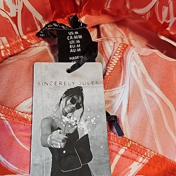 Sincerely Jules -184‎ Red Satin Tropical Floral Tie Belt Pleated Pants Medium - Picture 3 of 8